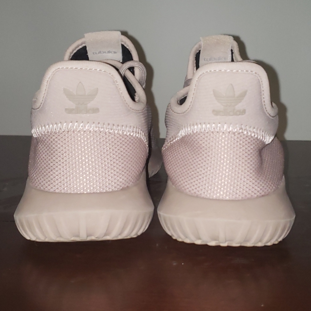 Shoes - Picture 4 of 4